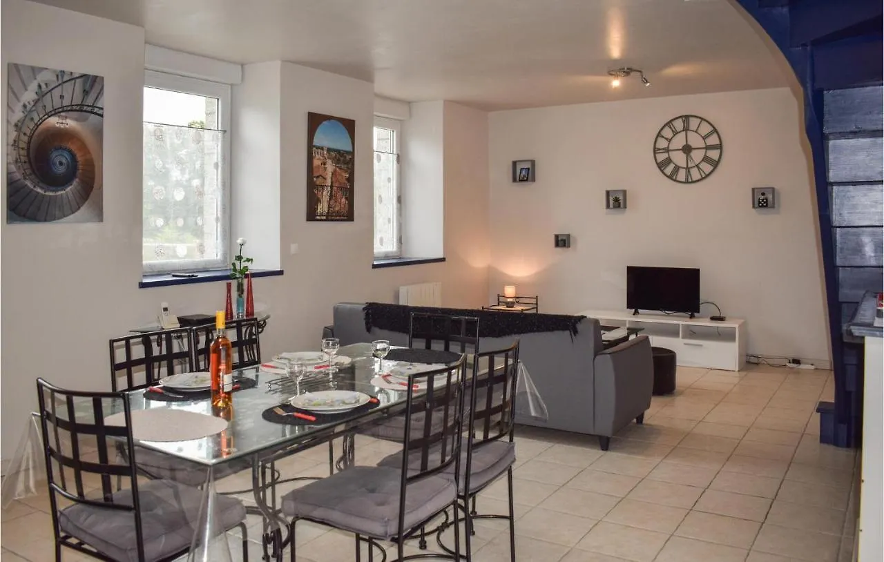 Holiday home 2 Bedroom Amazing Home In Brelidy France