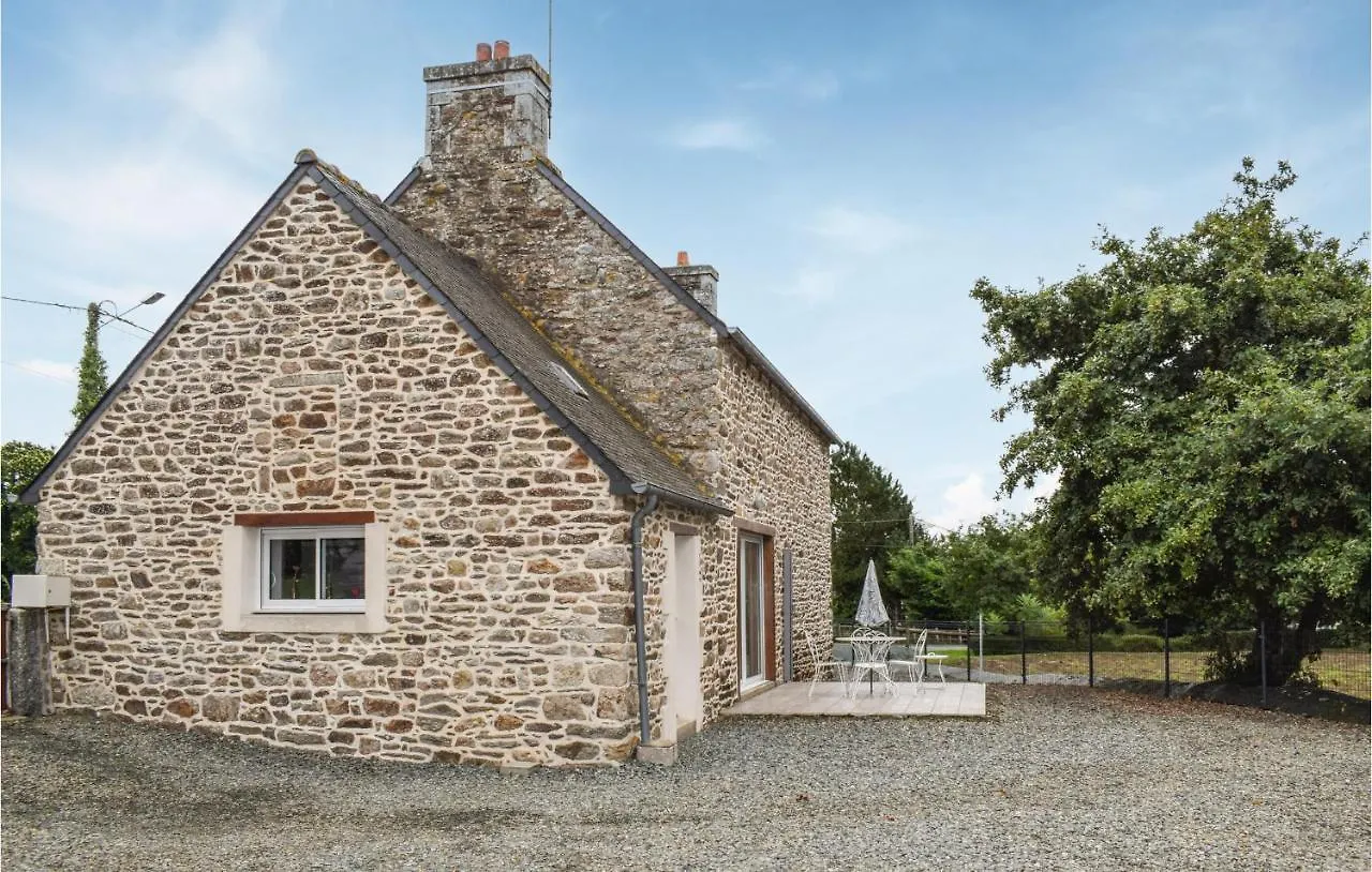 2 Bedroom Amazing Home In Brelidy
