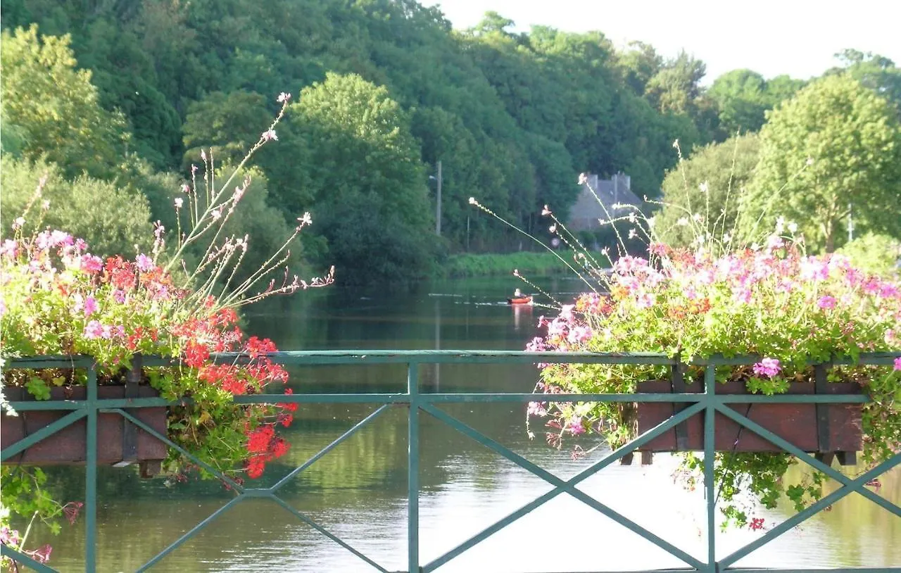 2 Bedroom Amazing Home In Brelidy Holiday home