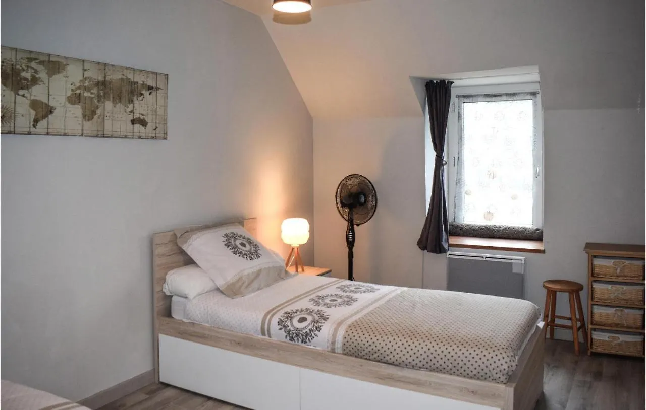 2 Bedroom Amazing Home In Brelidy Holiday home