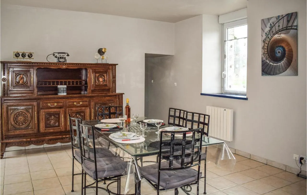 2 Bedroom Amazing Home In Brelidy Holiday home